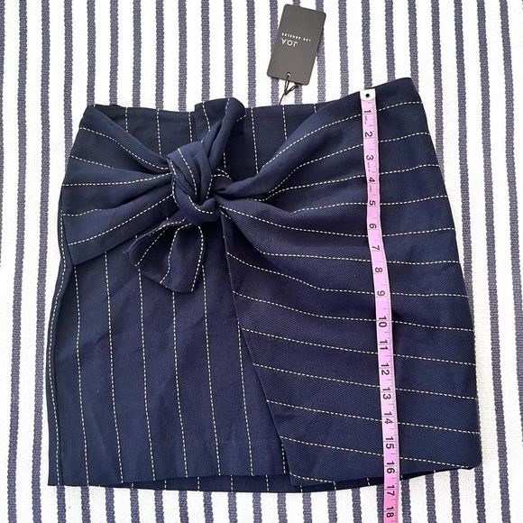J.O.A Navy Pinstripe Tie Wrap Mini Skirt Medium - Picture 4 of 7